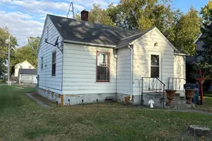 307 15th St N, Benson, MN 56215 - Photo 2