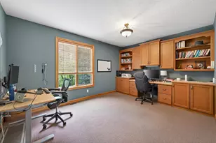 8019 Marsh Creek Rd, Woodbury, MN 55125 - Photo 30