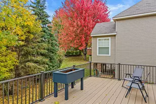 8728 N Bay Dr, Chanhassen, MN 55317 - Photo 4