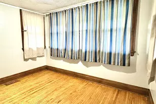 1082 Hawthorne Ave E, Saint Paul, MN 55106 - Photo 6