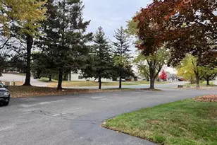 1923 Fox Ridge Dr, West Saint Paul, MN 55118 - Photo 34