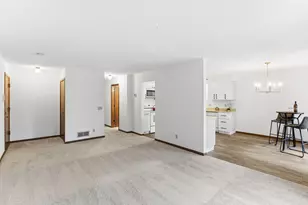 1923 Fox Ridge Dr, West Saint Paul, MN 55118 - Photo 12