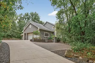 8574 McGuire Ct E, Shakopee, MN 55379 - Photo 70