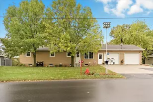 20611 Becker Lake Cir, Richmond, MN 56368 - Photo 2