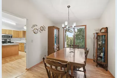 16 Woodridge Drive, Belle Plaine, MN 56011 - Photo 6