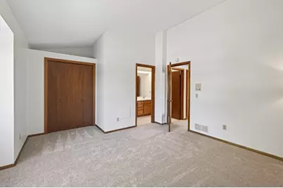 6671 Stillwater Boulevard N, Oakdale, MN 55128 - Photo 14