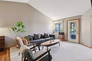 2556 Concord Way, Mendota Heights, MN 55120 - Photo 4