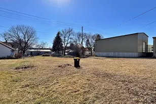 12 E Main St, Madelia, MN 56062 - Photo 8