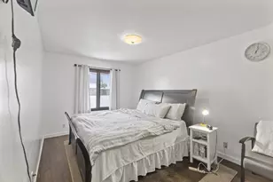 2002 Arkwright St, Maplewood, MN 55117 - Photo 8