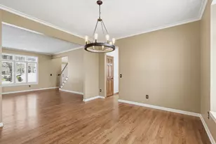 6340 Summit Cir, Chanhassen, MN 55317 - Photo 18