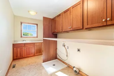 8124 Clifford Circle, Inver Grove Heights, MN 55076 - Photo 22