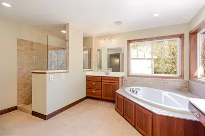 8124 Clifford Circle, Inver Grove Heights, MN 55076 - Photo 16