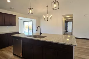 630 Cedar Ridge Ave, Le Center, MN 56057 - Photo 4