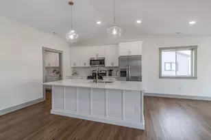 309 Pinehurst Dr, Mankato, MN 56001 - Photo 14