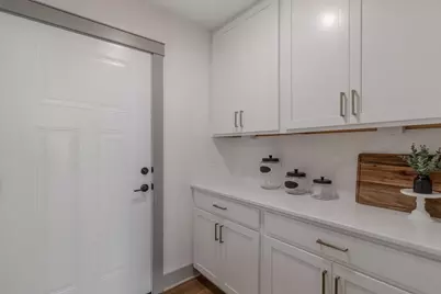 309 Pinehurst Drive, Mankato, MN 56001 - Photo 24