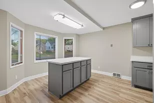 1427 Hazel St N, Saint Paul, MN 55119 - Photo 20