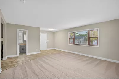 1427 Hazel Street N, Saint Paul, MN 55119 - Photo 10