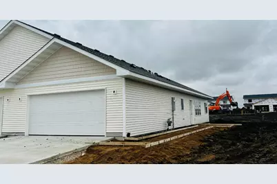 3120 Noble Drive, Mankato, MN 56001 - Photo 2