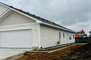 3120 Noble Dr, Mankato, MN 56001 - Photo 2