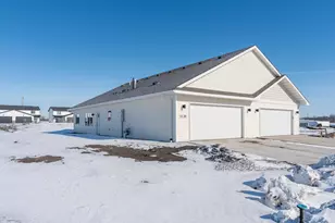 3120 Noble Dr, Mankato, MN 56001 - Photo 1