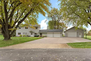 11206 72nd St S, Cottage Grove, MN 55016 - Photo 2