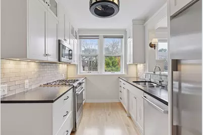 56 Arundel Street #10, Saint Paul, MN 55102 - Photo 1