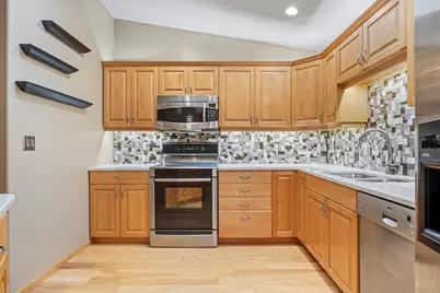 4293 39 1/2 Avenue S, Fargo, ND 58104 - Photo 10