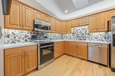 4293 39 1/2 Avenue S, Fargo, ND 58104 - Photo 8