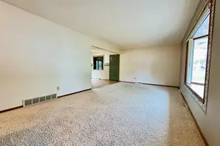 1208 Somerset Rd, Fergus Falls, MN 56537 - Photo 12