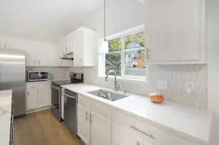 21305 Hytrail Cir, Lakeville, MN 55044 - Photo 2