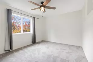 21305 Hytrail Cir, Lakeville, MN 55044 - Photo 20