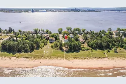 3239 S Lake Avenue, Duluth, MN 55802 - Photo 2