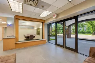 1201 Yale Pl, Minneapolis, MN 55403 - Photo 2
