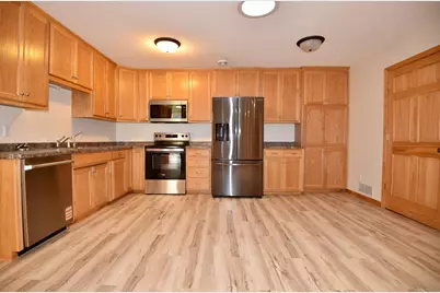 804 11th Avenue N, Milaca, MN 55371 - Photo 8