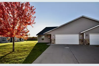 804 11th Avenue N, Milaca, MN 55371 - Photo 1