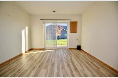 804 11th Avenue N, Milaca, MN 55371 - Photo 12