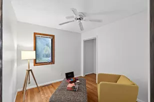 7182 Emerald Ln, Eden Prairie, MN 55346 - Photo 10