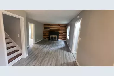 241 Crocker Avenue N, Thief River Falls, MN 56701 - Photo 8