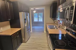 241 Crocker Ave N, Thief River Falls, MN 56701 - Photo 10