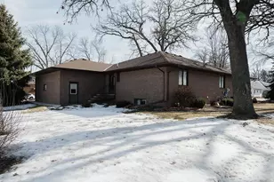 208 W 6th St, Blue Earth, MN 56013 - Photo 60