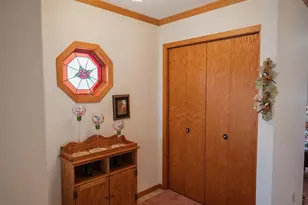 208 W 6th St, Blue Earth, MN 56013 - Photo 14