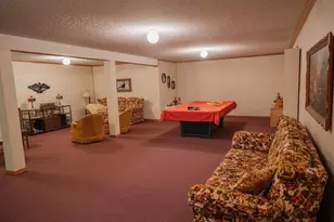 208 W 6th St, Blue Earth, MN 56013 - Photo 44