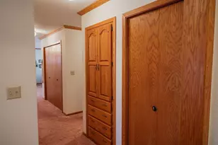 208 W 6th St, Blue Earth, MN 56013 - Photo 30