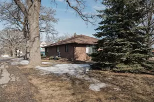 208 W 6th St, Blue Earth, MN 56013 - Photo 58