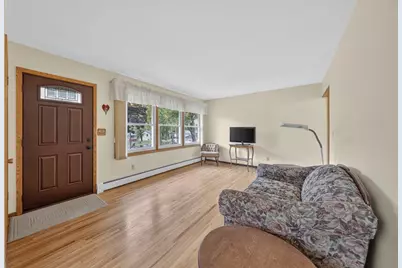 3955 Oak Park Circle SE, Rochester, MN 55904 - Photo 2