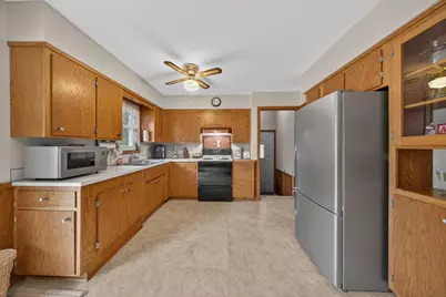 3955 Oak Park Circle SE, Rochester, MN 55904 - Photo 6