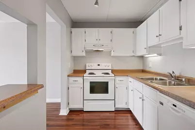 10501 Cedar Lake Road #414, Minnetonka, MN 55305 - Photo 18