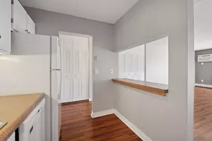 10501 Cedar Lake Rd, Minnetonka, MN 55305 - Photo 16