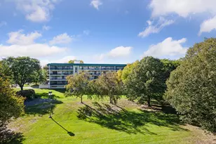 10501 Cedar Lake Rd, Minnetonka, MN 55305 - Photo 8