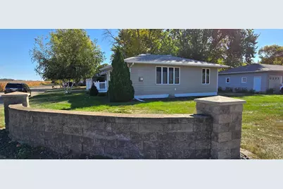 313 3rd Avenue N, Emmons, MN 56029 - Photo 6